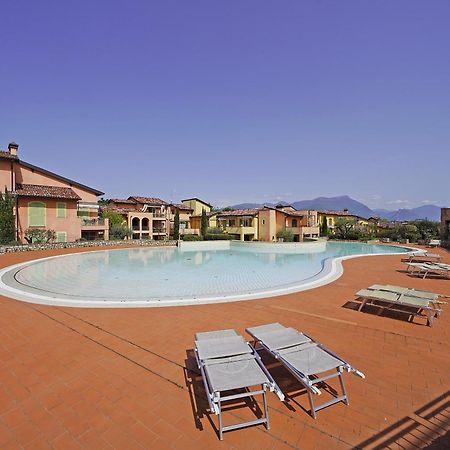 Borgo Del Torchio Apartments By Wonderful Italy Manerba del Garda Eksteriør billede