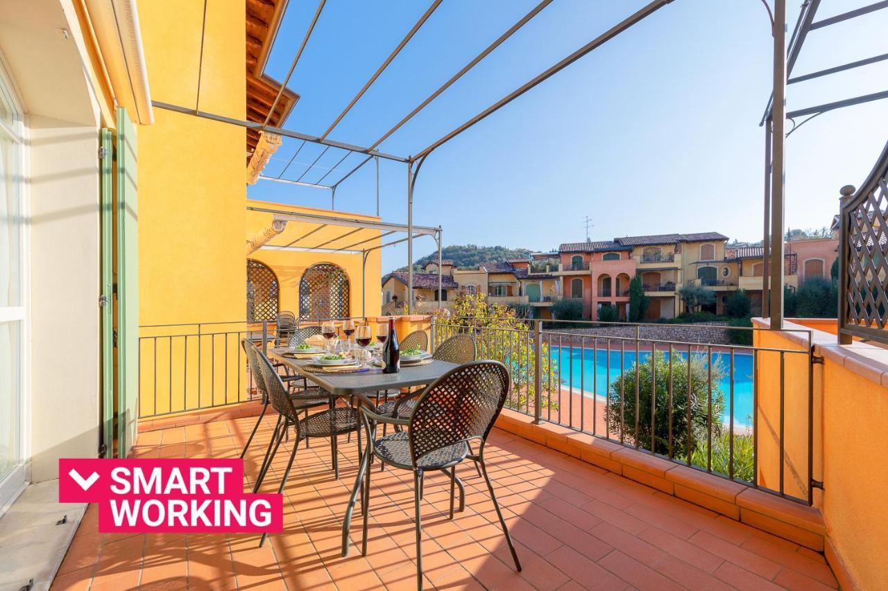 Borgo Del Torchio Apartments By Wonderful Italy Manerba del Garda Eksteriør billede