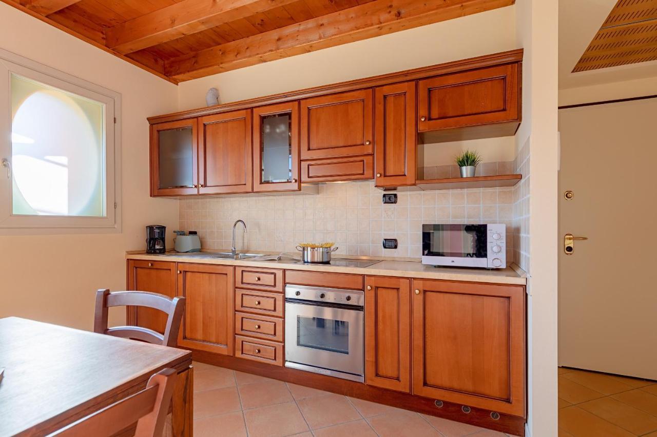 Borgo Del Torchio Apartments By Wonderful Italy Manerba del Garda Eksteriør billede