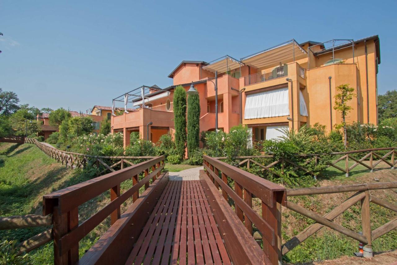 Borgo Del Torchio Apartments By Wonderful Italy Manerba del Garda Eksteriør billede
