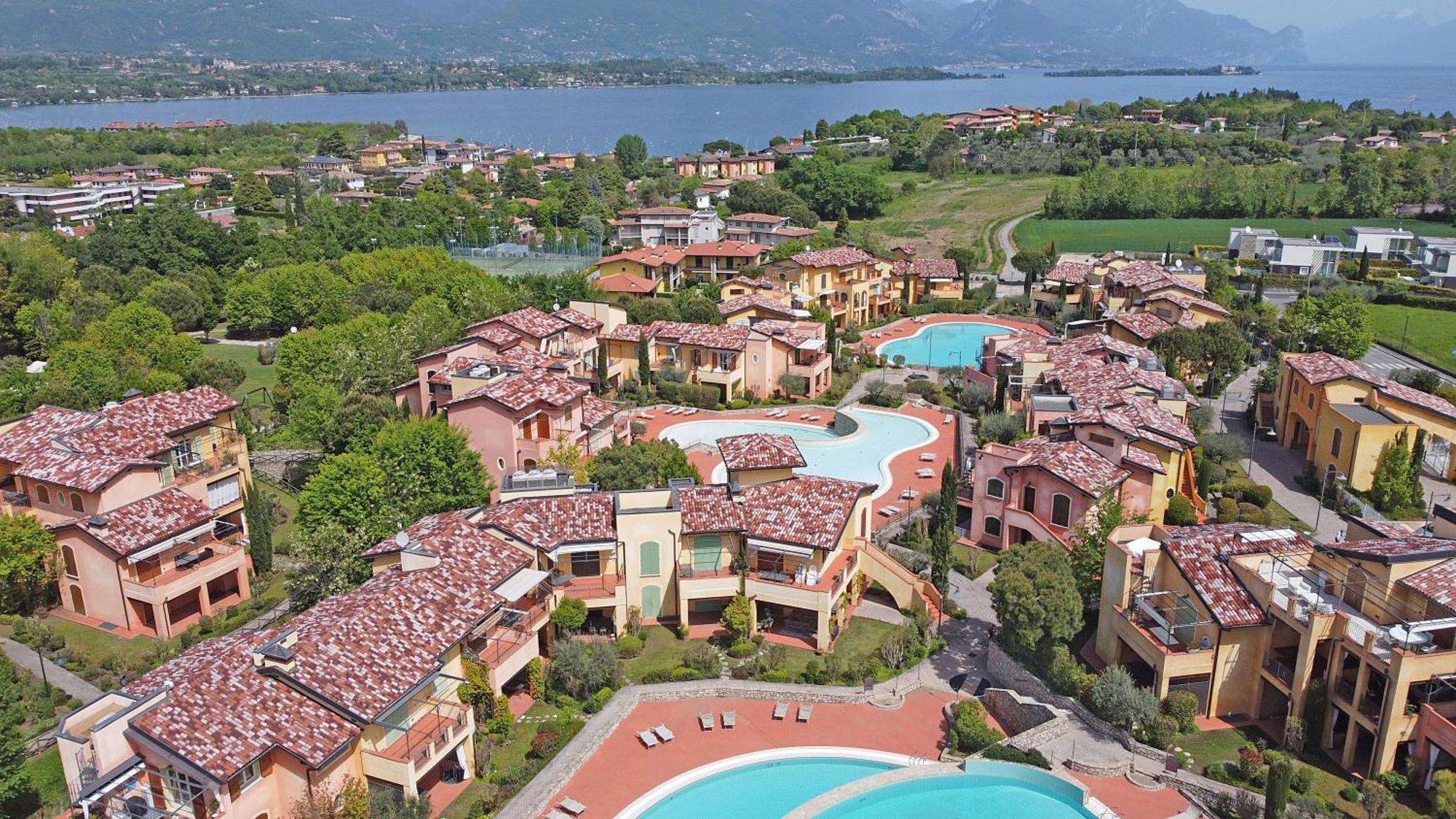 Borgo Del Torchio Apartments By Wonderful Italy Manerba del Garda Eksteriør billede