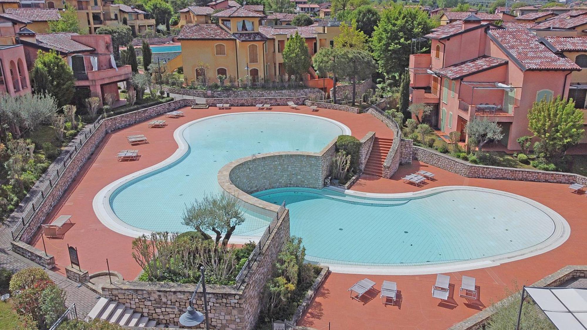 Borgo Del Torchio Apartments By Wonderful Italy Manerba del Garda Eksteriør billede